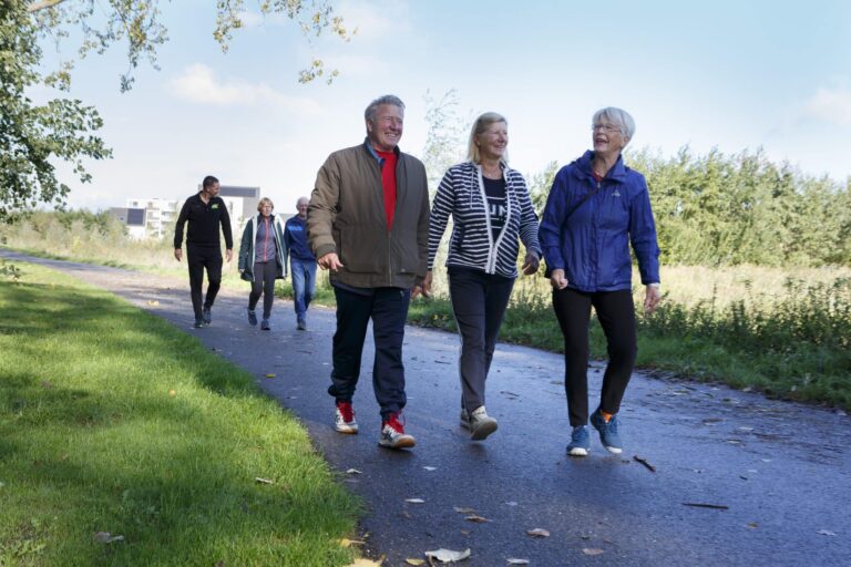 persfoto wandelen scaled 1 768x512